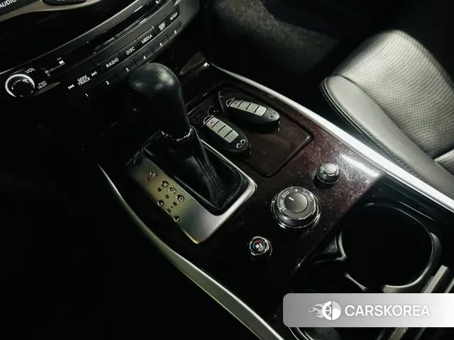 Infiniti Q70 id 3444871 из Кореи 19