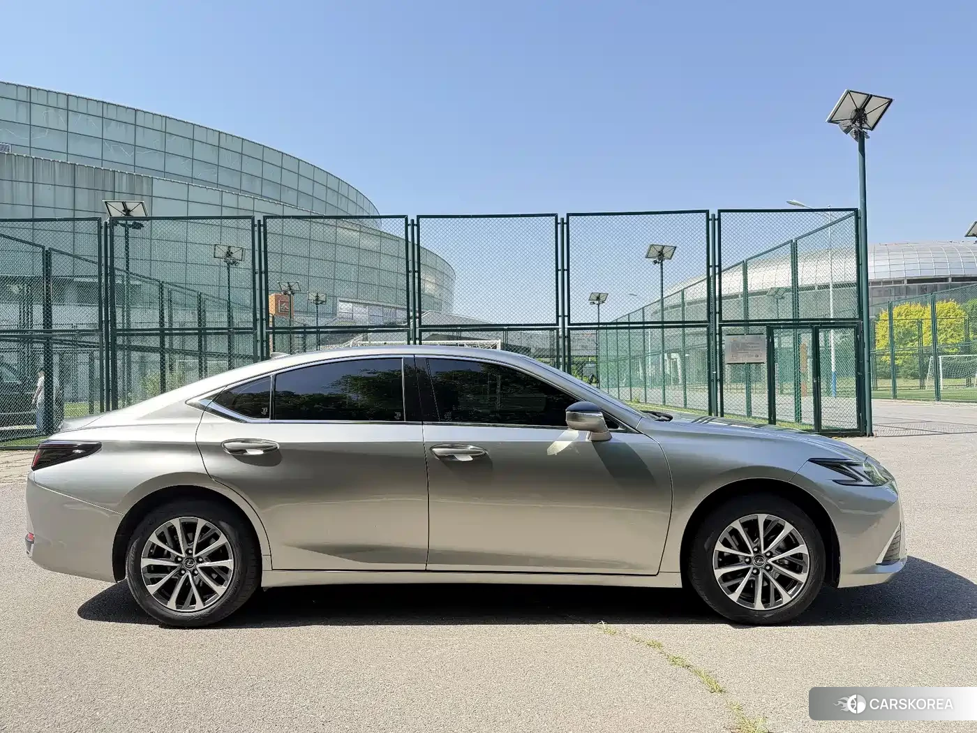 Lexus ES id 4576291 из Китая 13