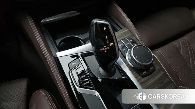 BMW 5 Series (G30) id 3866537 из Кореи 19