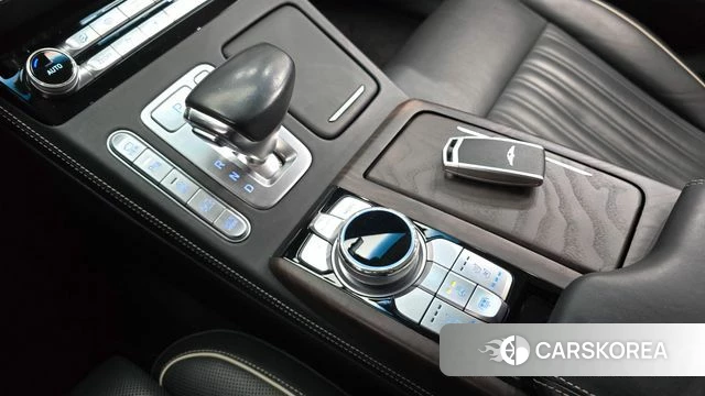 Genesis G90 id 4894743 из Кореи 32