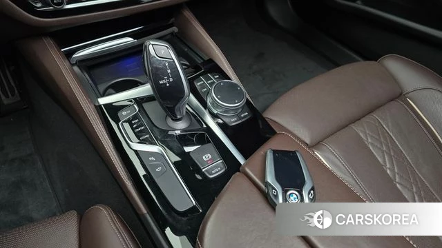 BMW 5 Series (G30) id 3814415 из Кореи 19