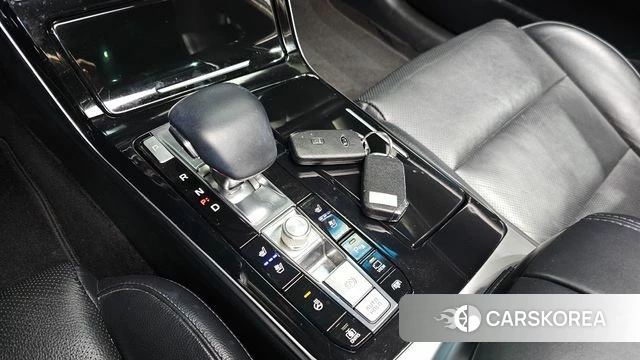 Kia K7 Premier id 3801148 из Кореи 19