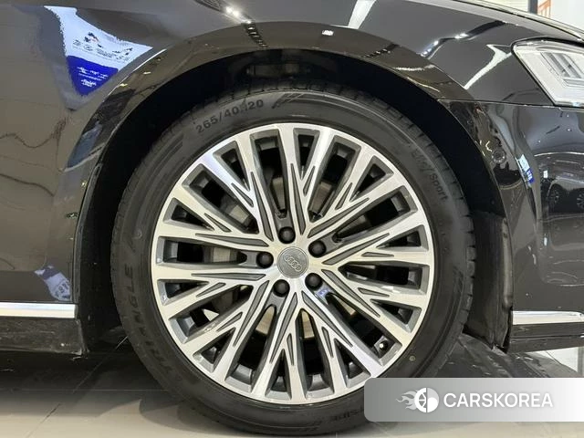 Audi A8 id 4238215 из Китая 18