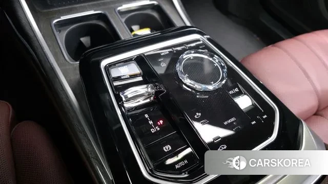 BMW 7 Series (G70) id 3590870 из Кореи 19