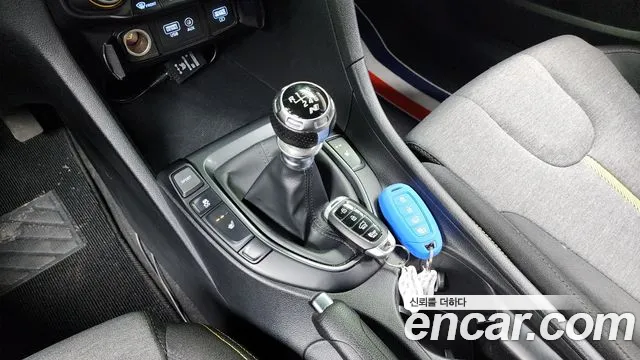 Hyundai Veloster (JS) id 2311910 из Кореи 19