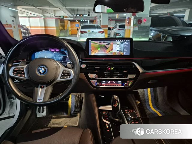 BMW 5 Series (G30) id 4608156 из Кореи 12