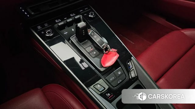 Porsche 911(992) id 4475614 из Кореи 19