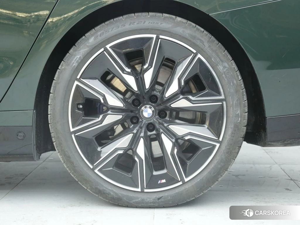 BMW i7 id 4452293 из Китая 17