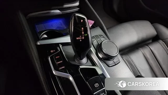 BMW 5 Series (G30) id 3576881 из Кореи 19