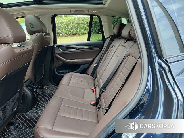 BMW X3 id 4258378 из Китая 9