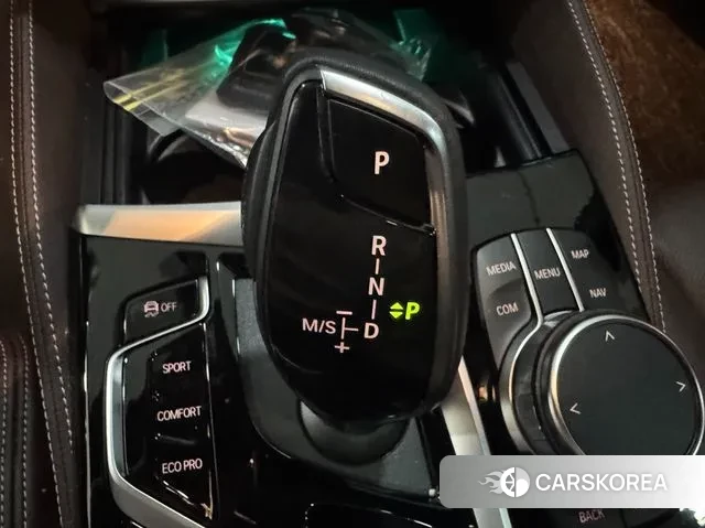 BMW 5 Series (G30) id 3405996 из Кореи 17