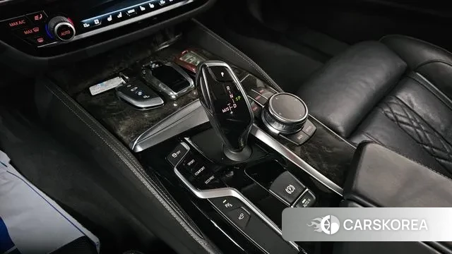 BMW 5 Series (G30) id 3505245 из Кореи 19