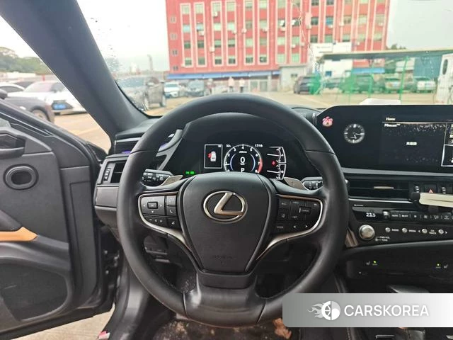 Lexus ES id 4400026 из Китая 13