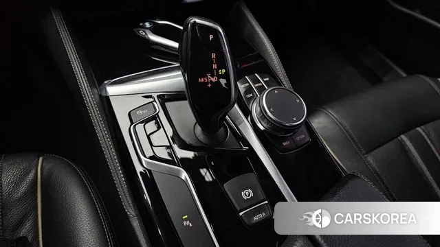 BMW 5 Series (G30) id 3101959 из Кореи 19