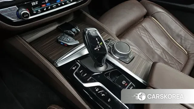 BMW 5 Series (G30) id 3525203 из Кореи 19