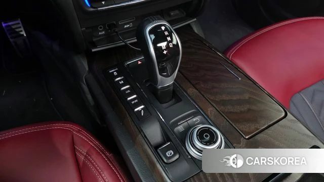 Maserati Ghibli id 4356935 из Кореи 19