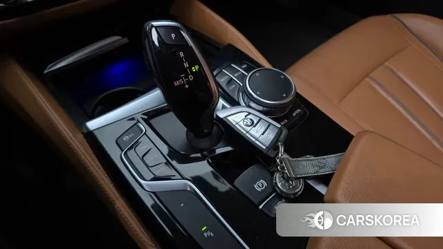 BMW 5 Series (G30) id 3622526 из Кореи 19