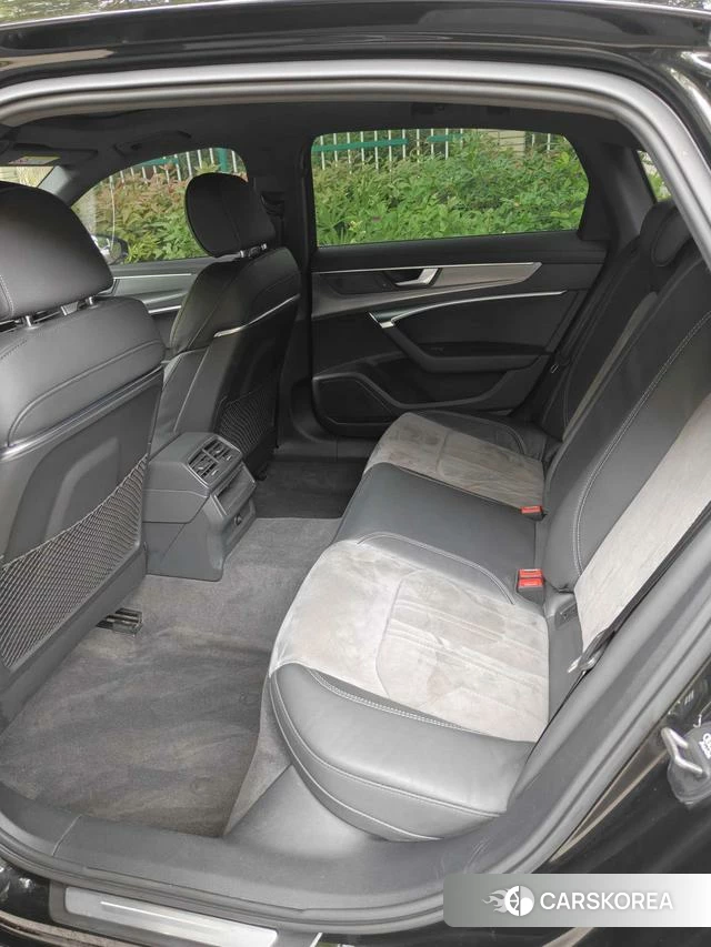 Audi A6L id 4277769 из Китая 10