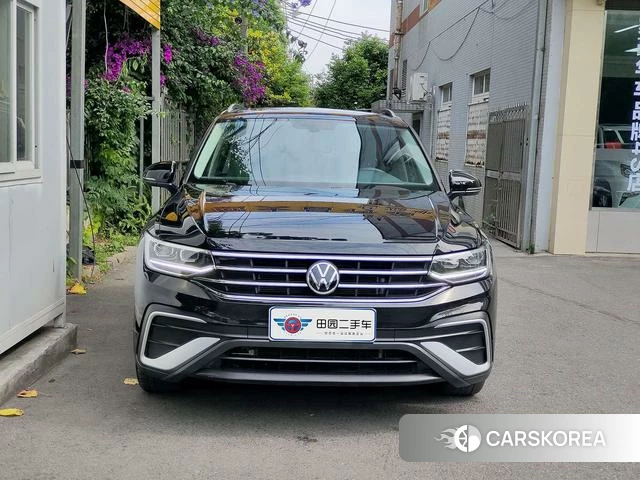 Volkswagen Tiguan L id 4299754 из Китая 9