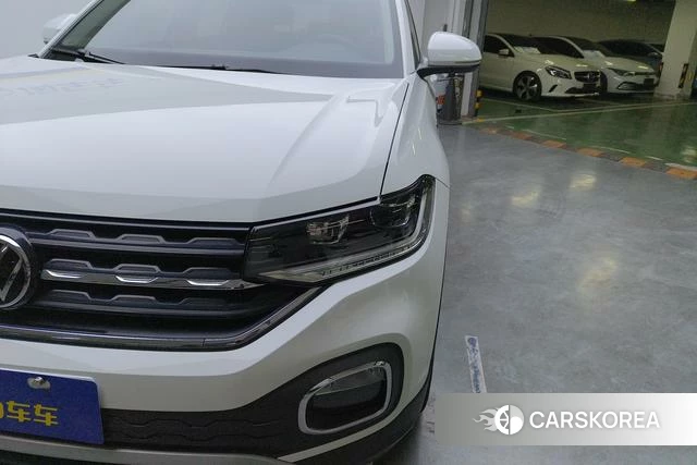 Volkswagen Exploring the shadow id 4212498 из Китая 16