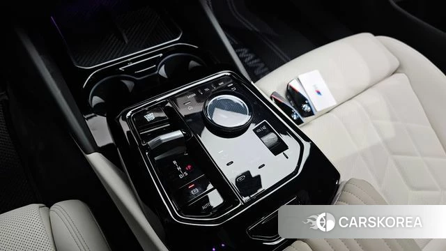 BMW 5 Series (G60) id 3882970 из Кореи 19