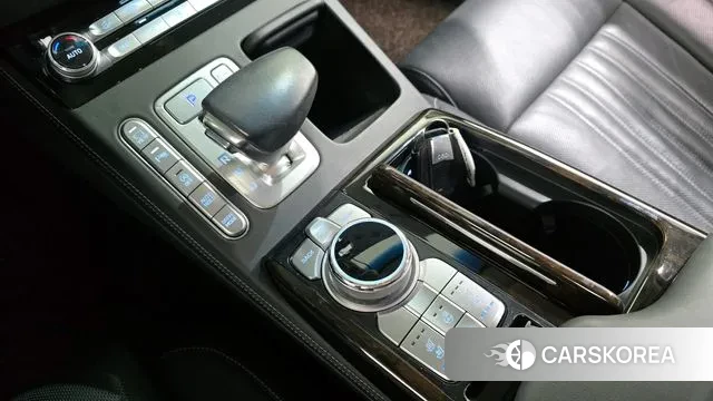 Genesis G90 id 3319225 из Кореи 19