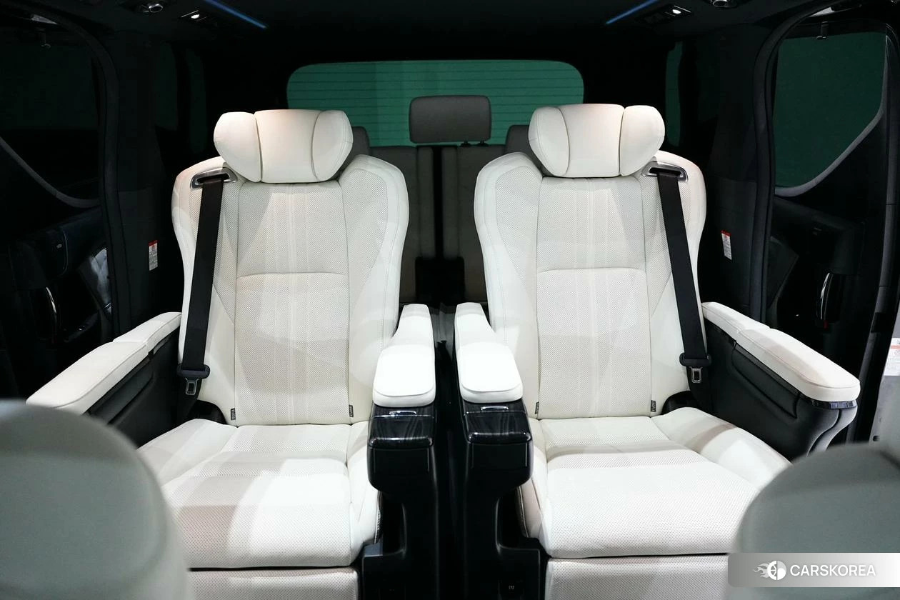 Lexus LM id 4426663 из Китая 17