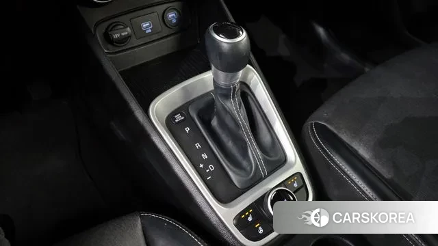 Hyundai Venue id 3789228 из Кореи 19