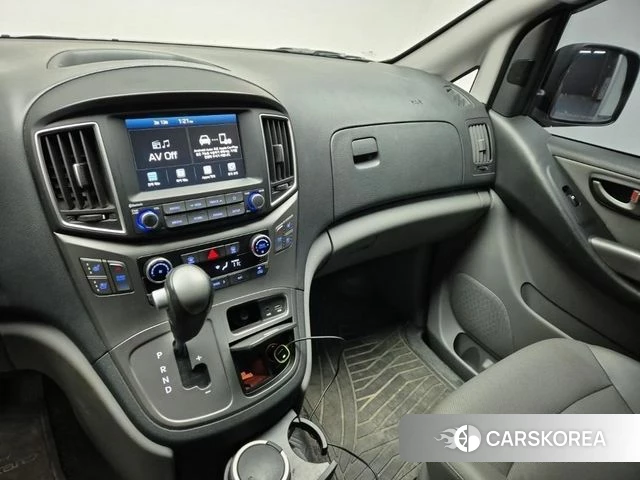 Hyundai The New Grand Starex id 3856565 из Кореи 18