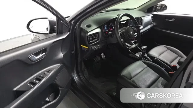 Kia Stonic id 3709528 из Кореи 19