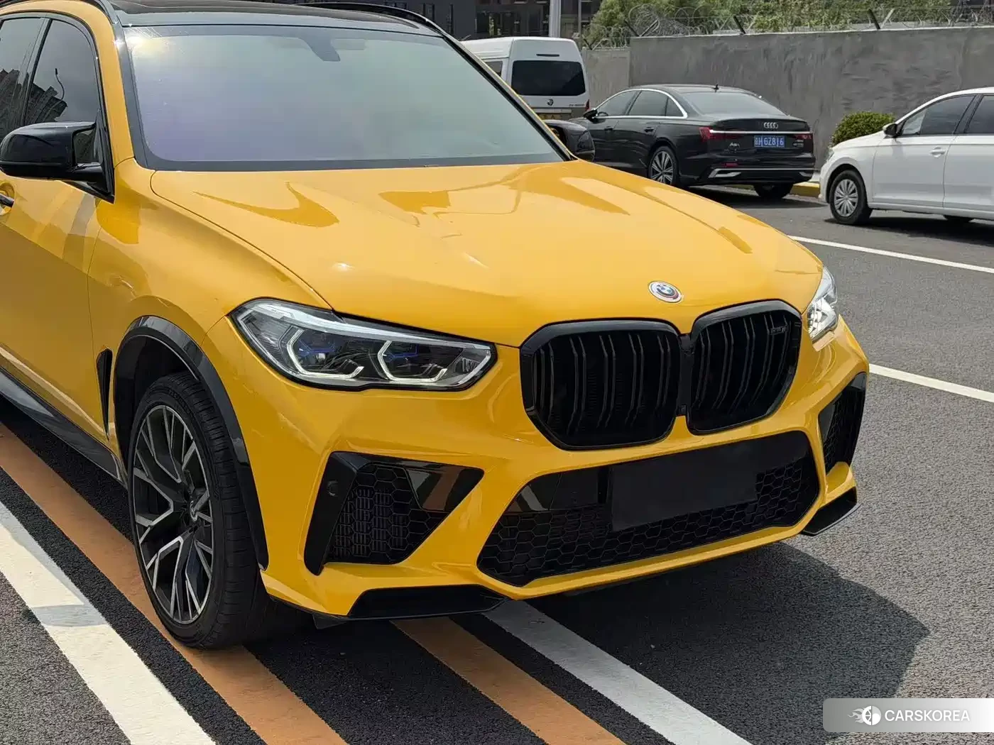 BMW X5 M id 4649358 из Китая 17