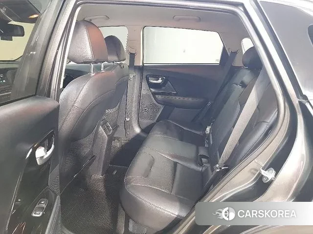 Kia The New Niro id 3003352 из Кореи 19