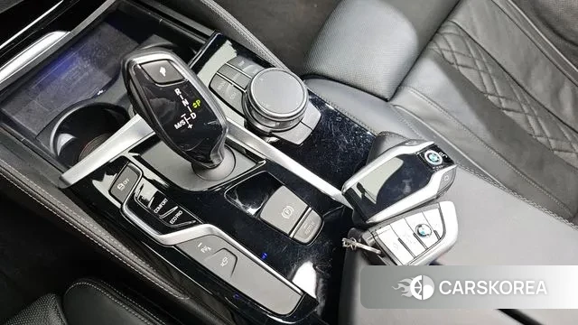 BMW 5 Series (G30) id 3418176 из Кореи 19