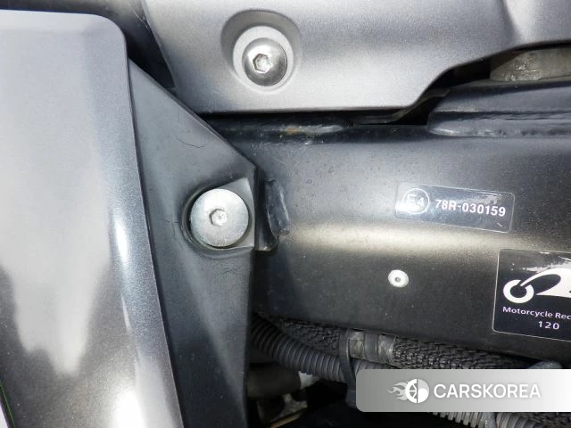 Suzuki GSR750 id 3947097 из Японии 23