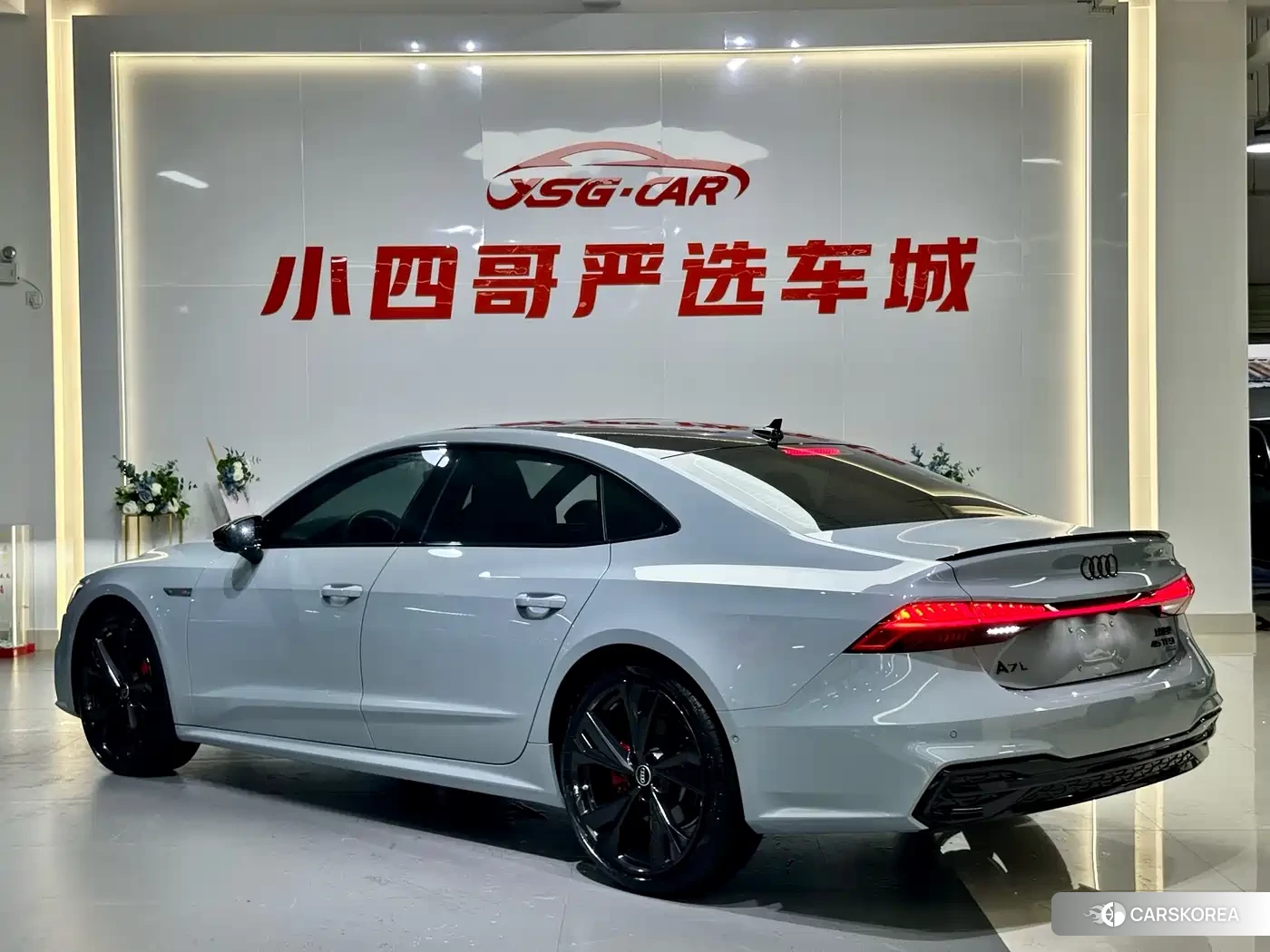 Audi A7L id 4539462 из Китая 10