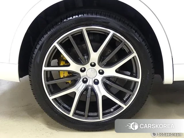 Maserati Levante id 3018801 из Кореи 19