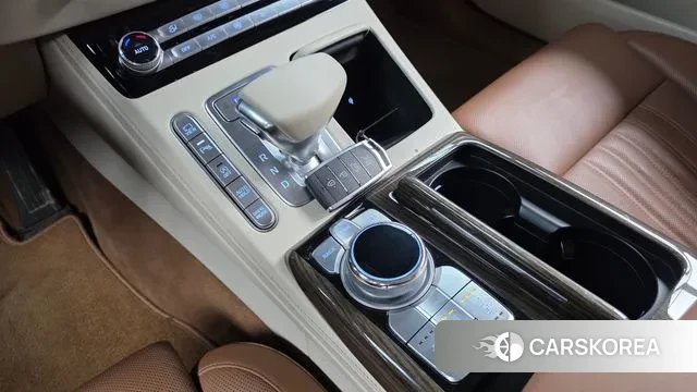 Genesis G90 id 3778506 из Кореи 19