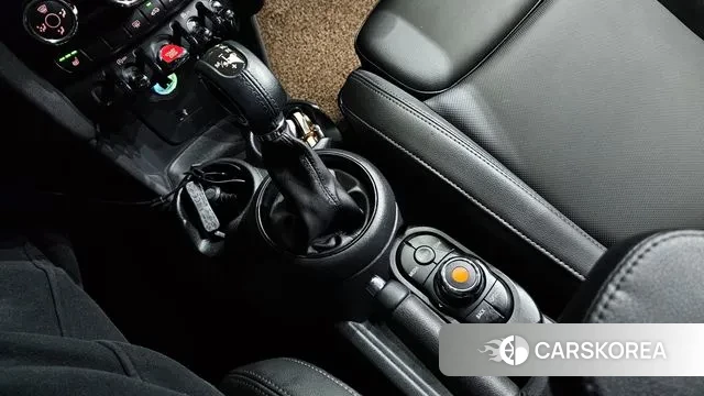 Mini Cooper id 3778801 из Кореи 19