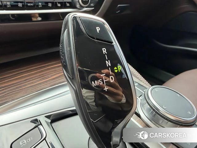 BMW 5 Series (G30) id 4246118 из Кореи 19