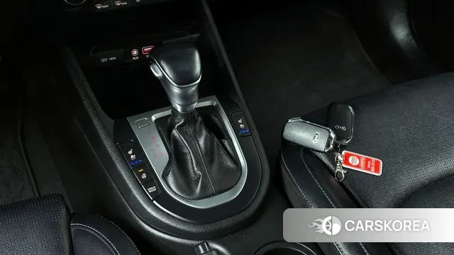 Kia Come New K3 id 3622619 из Кореи 19