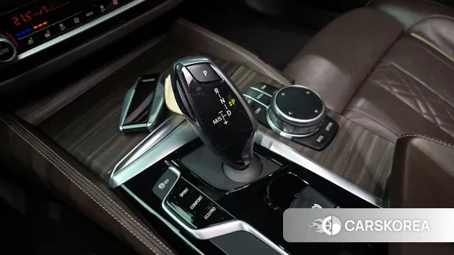 BMW 5 Series (G30) id 3718434 из Кореи 19