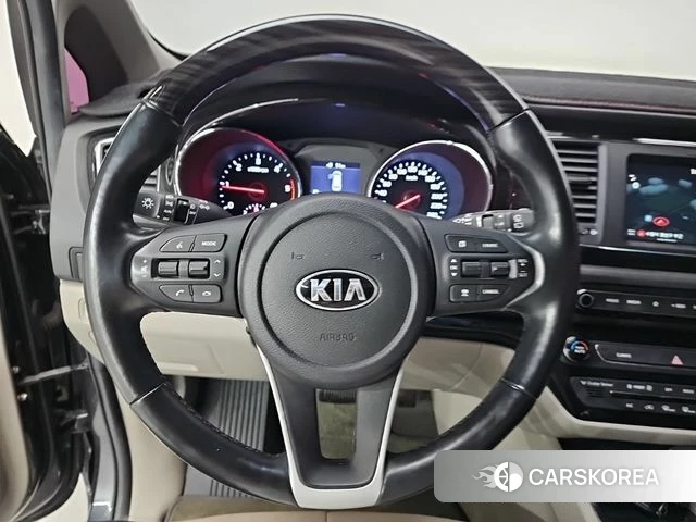 Kia The New Carnival id 4334154 из Кореи 19