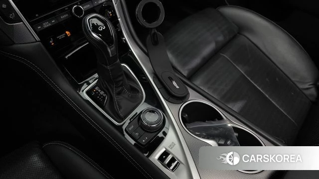 Infiniti Q50 id 4568664 из Кореи 31