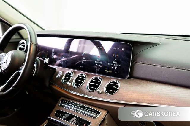 Mercedes-Benz E-class id 4279207 из Китая 24