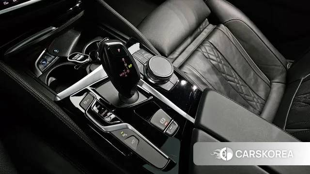 BMW 5 Series (G30) id 3718713 из Кореи 19