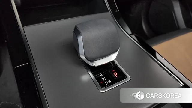 Land Rover Range Rover Velar id 3457215 из Кореи 19