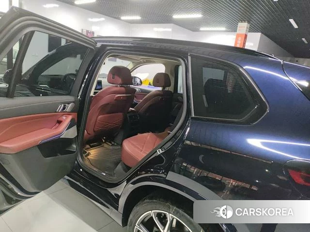 BMW X5 id 3920392 из Китая 9