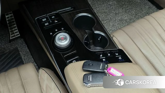Kia K8 Hybrid id 4395906 из Кореи 19