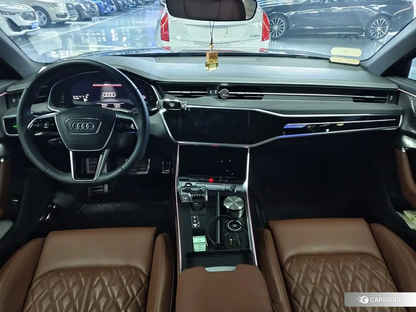 Audi A6L id 4545753 из Китая 18