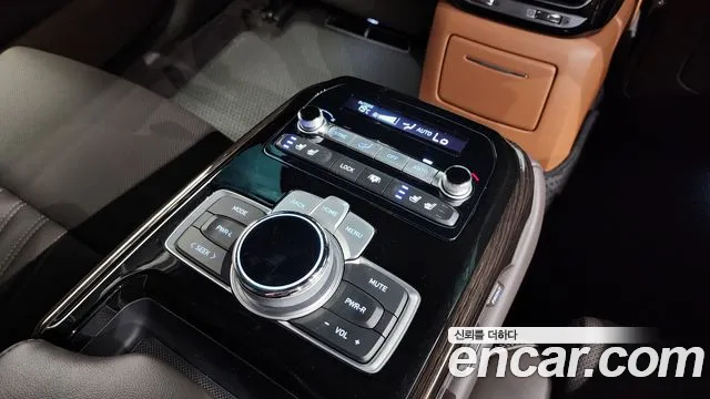 Genesis G90 id 2649537 из Кореи 19